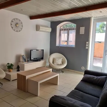 Cameos - Appartement Avec Terrasse Locairbi Le Crès Exterior foto